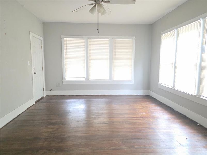 Spacious, unfurnished interior of a new home in , Brownwood (Image 12).