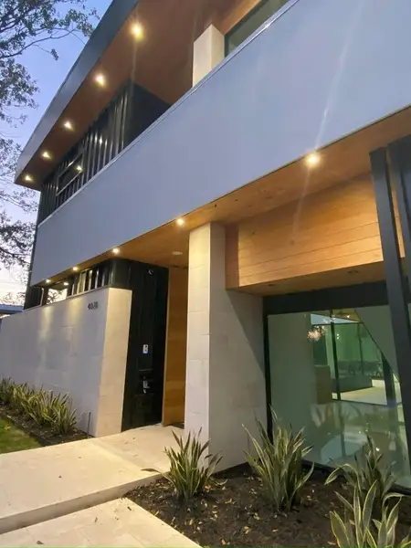 Builder's previous work Builder's previous work