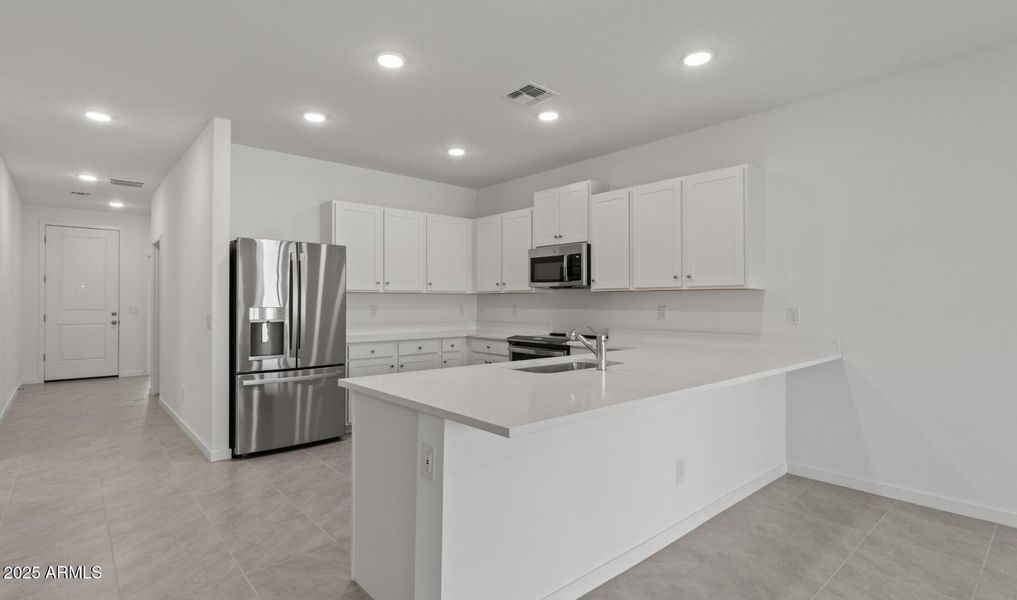 MR Lot #63 Kitchen 2 (Large)