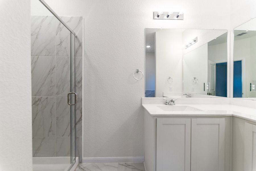 Furnished interior view inside a new home in Cielo, Conroe (Image 8).