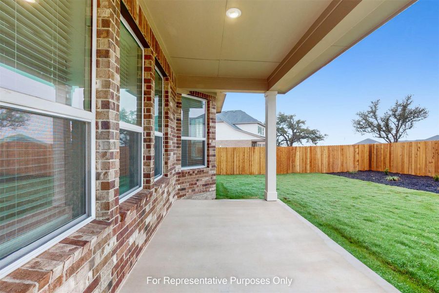 Exterior details and patio area of a home in Barksdale, Leander (Image 3).