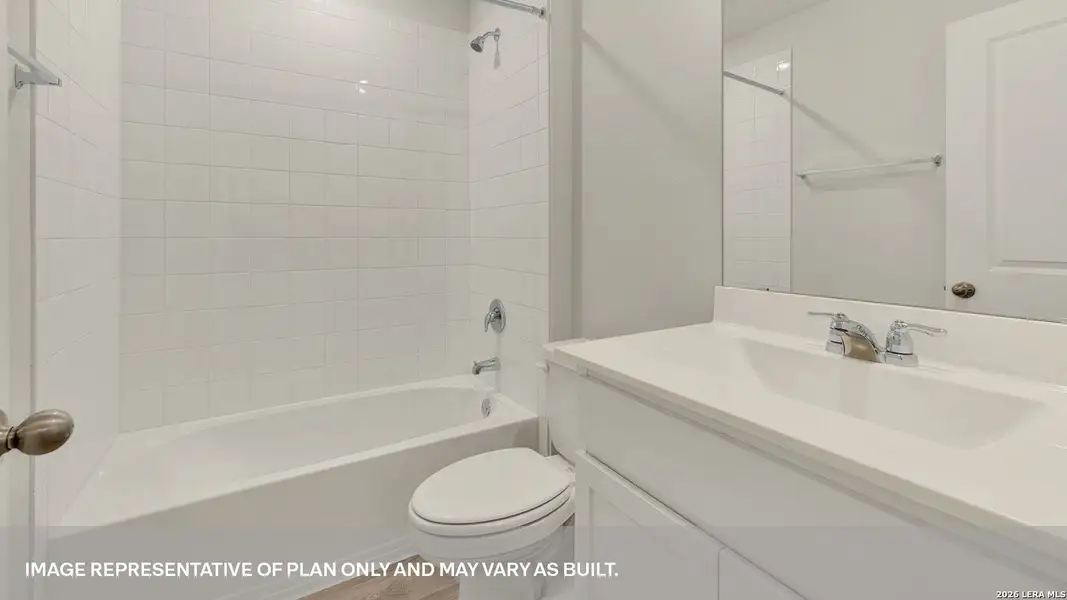 Furnished interior view inside a new home in , Luling (Image 7).