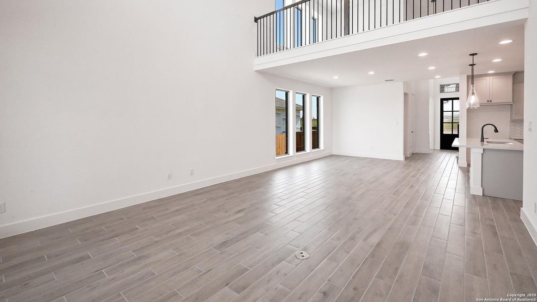 Spacious, unfurnished interior of a new home in Homestead 55', Cibolo (Image 30). Spacious, unfurnished interior of a new home in Homestead 55', Cibolo (Image 30).