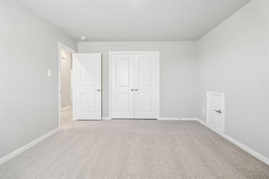 Photo is not of the actual home, but is an inspirational photo of builder’s model home and may depict options, furnishings, and/or decorator features that are not included.