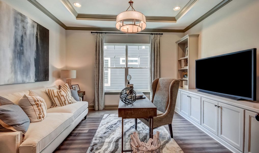 Home office with tray ceiling
