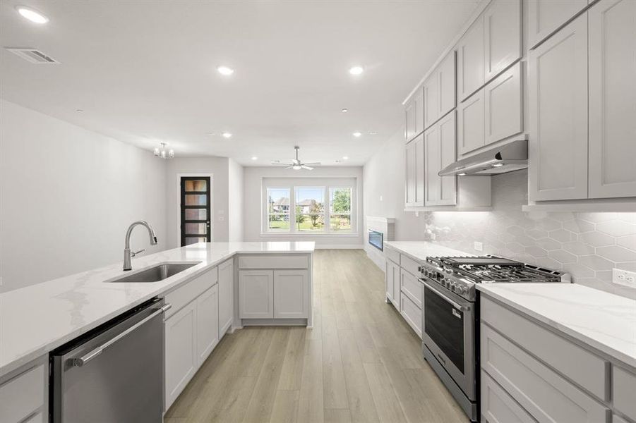 14_1842 Wittington- Kitchen-4