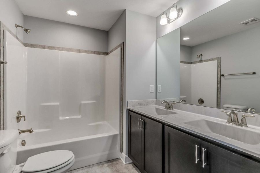 Representative furnished interior of a home built from the Rivermist by Caviness & Cates Communities in Maggie Way, Wendell (Image 277).