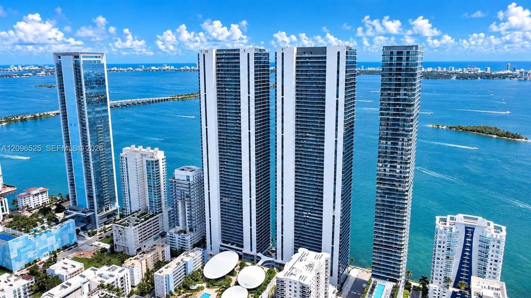 Condo located in Miami, FL showcasing its design and architecture (Image 24).