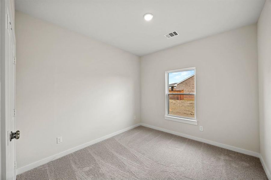 Spacious, unfurnished interior of a new home in Overland Grove, Forney (Image 14).