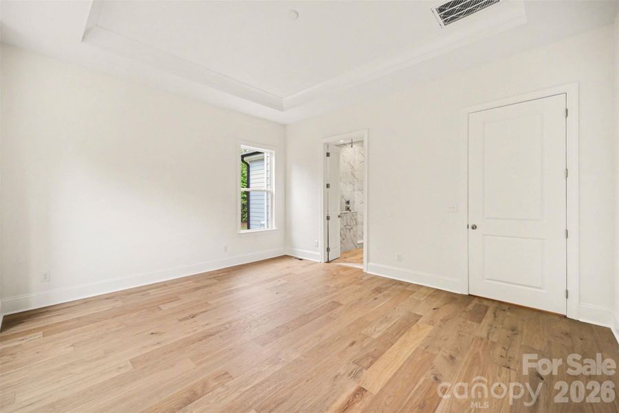 Spacious, unfurnished interior of a new home in Shepherds Trace, Clover (Image 20).