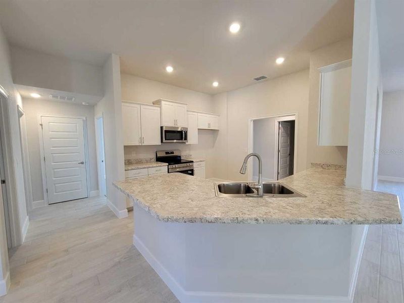 Furnished interior view inside a new home in Marion Oaks, Ocala (Image 11).