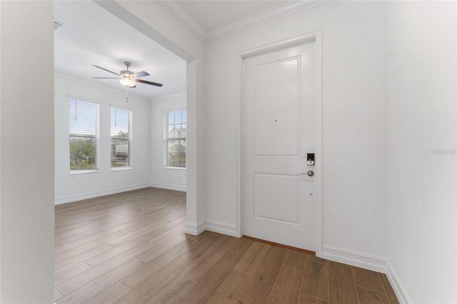 Spacious, unfurnished interior of a new home in , Lutz (Image 20).