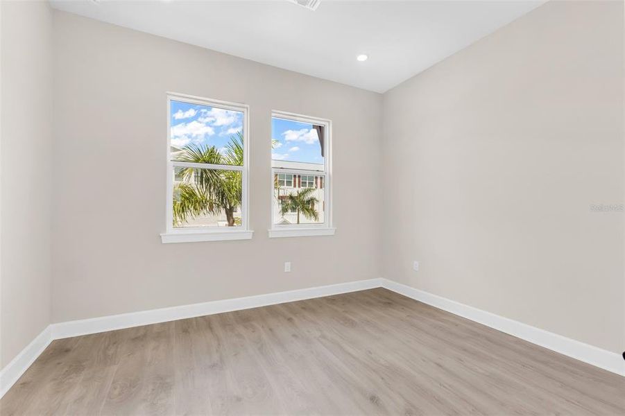 Spacious, unfurnished interior of a new home in , Punta Gorda (Image 58).