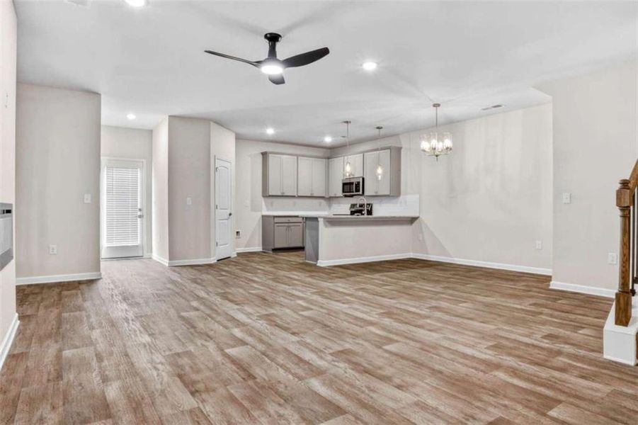 Spacious, unfurnished interior of a new home in Parkway James, Snellville (Image 10). Spacious, unfurnished interior of a new home in Parkway James, Snellville (Image 10).