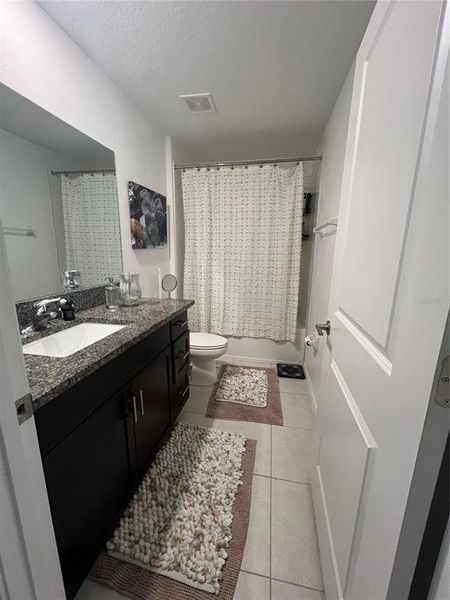 Furnished interior view inside a new home in North Park Isle, Plant City (Image 9).