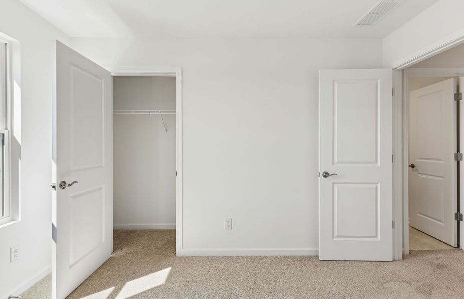 Spacious, unfurnished interior of a new home in Highlands of Carter's Station, Columbia (Image 30). Spacious, unfurnished interior of a new home in Highlands of Carter's Station, Columbia (Image 30).