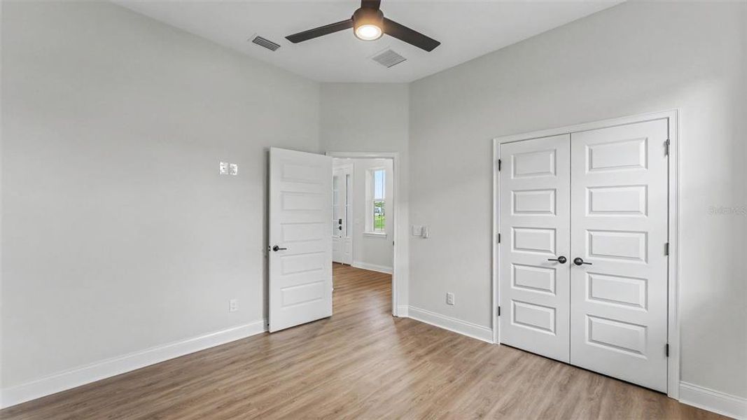 Spacious, unfurnished interior of a new home in , Lakeland (Image 37).