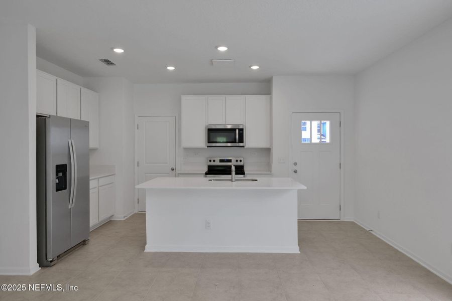 Furnished interior view inside a new home in , Middleburg (Image 6).