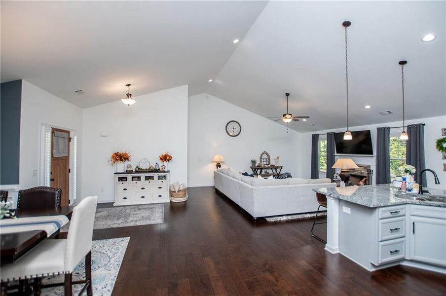 Furnished interior view inside a new home in , Villa Rica (Image 46). Furnished interior view inside a new home in , Villa Rica (Image 46).