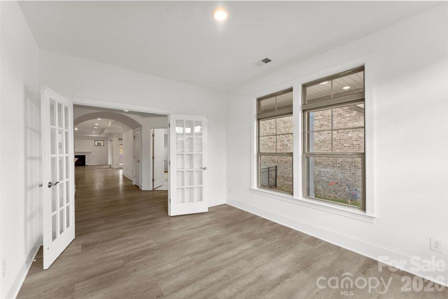 Spacious, unfurnished interior of a new home in The Courtyards on New Hope, Gastonia (Image 23). Spacious, unfurnished interior of a new home in The Courtyards on New Hope, Gastonia (Image 23).