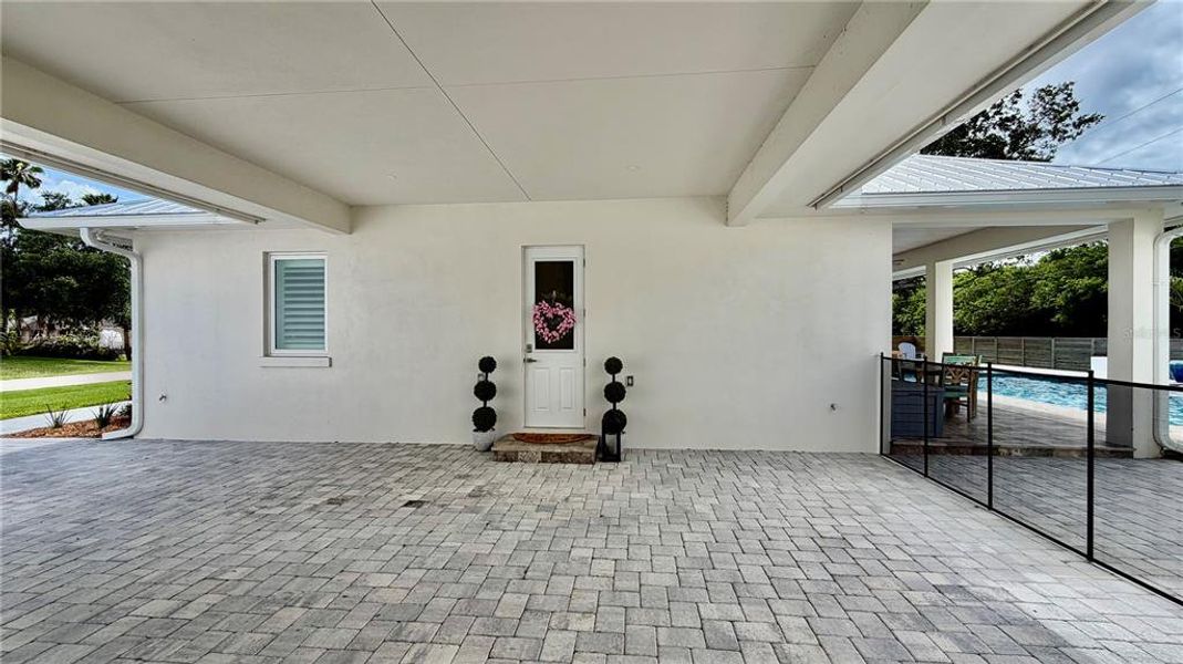 Exterior details and patio area of a home in , Vero Beach (Image 21).