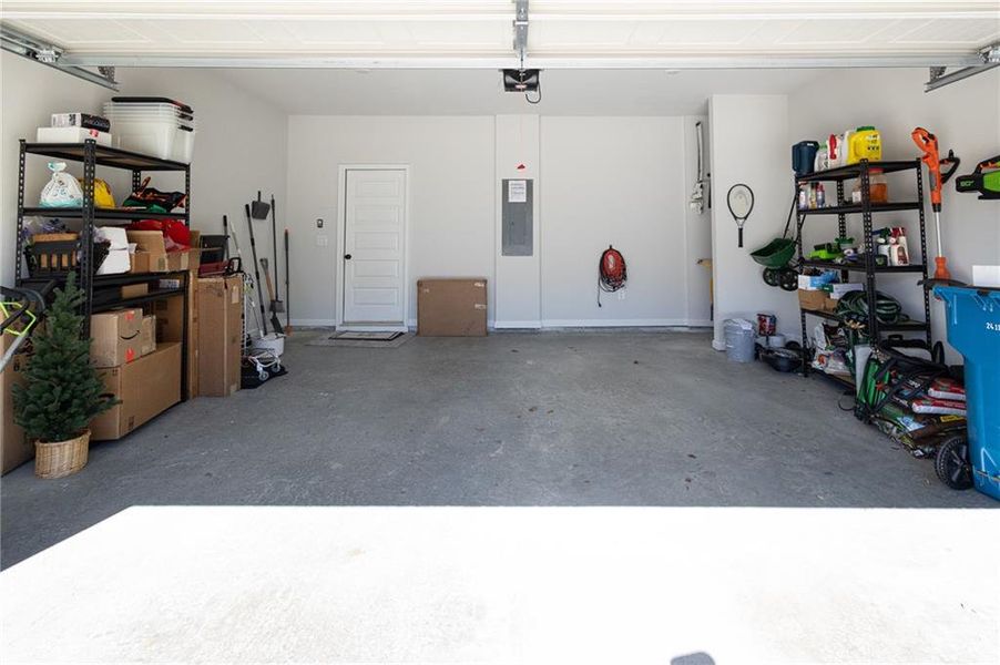 Spacious, unfurnished interior of a new home in Westgate Enclave, Loganville (Image 25).