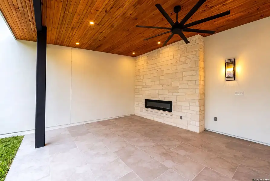 Exterior details and patio area of a home in , San Antonio (Image 30).