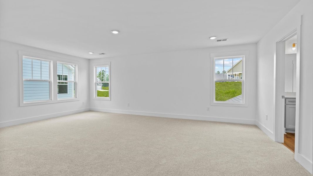 Furnished interior view inside a new home in Wells Crossing, Seneca (Image 23).