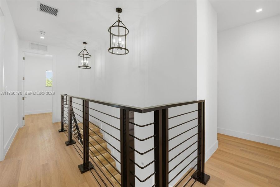 Spacious, unfurnished interior of a new home in , Miami (Image 33).