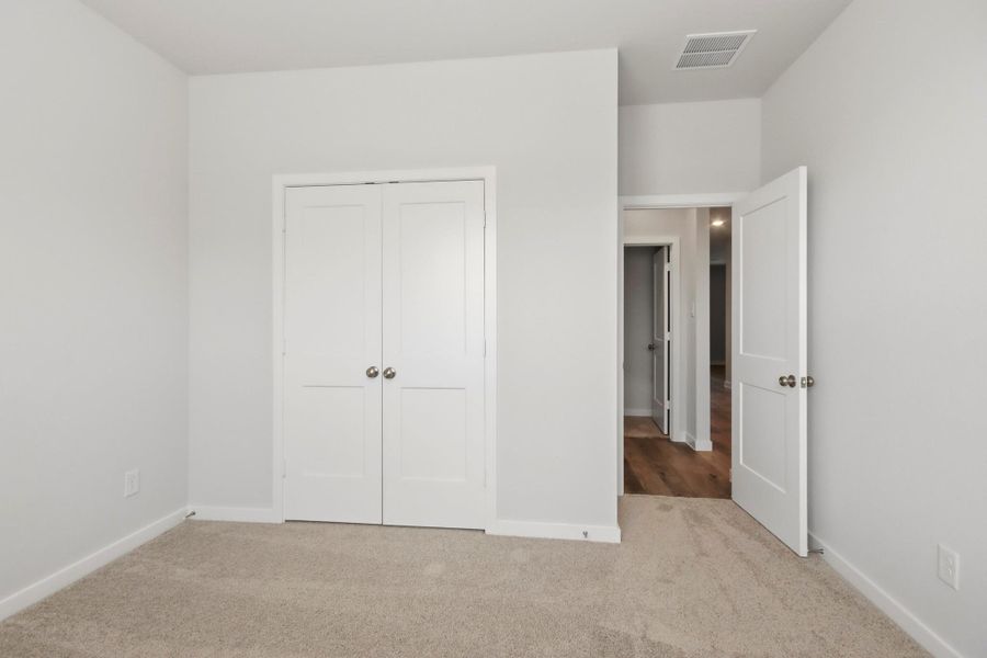 Spacious, unfurnished interior of a new home in Crockett Meadows, Conroe (Image 15). Spacious, unfurnished interior of a new home in Crockett Meadows, Conroe (Image 15).