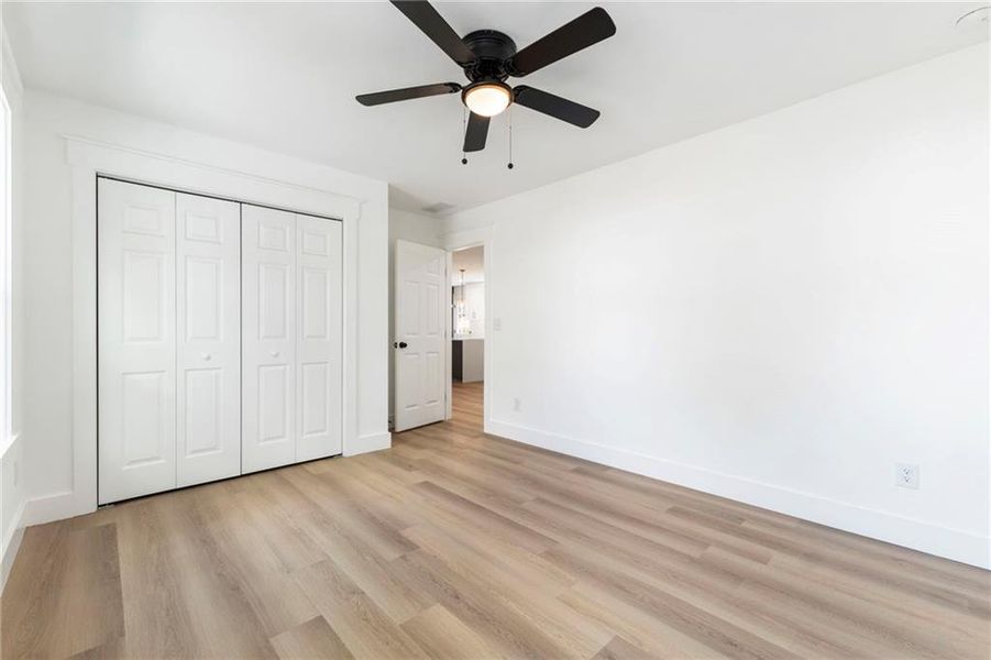 Spacious, unfurnished interior of a new home in , Cartersville (Image 32).