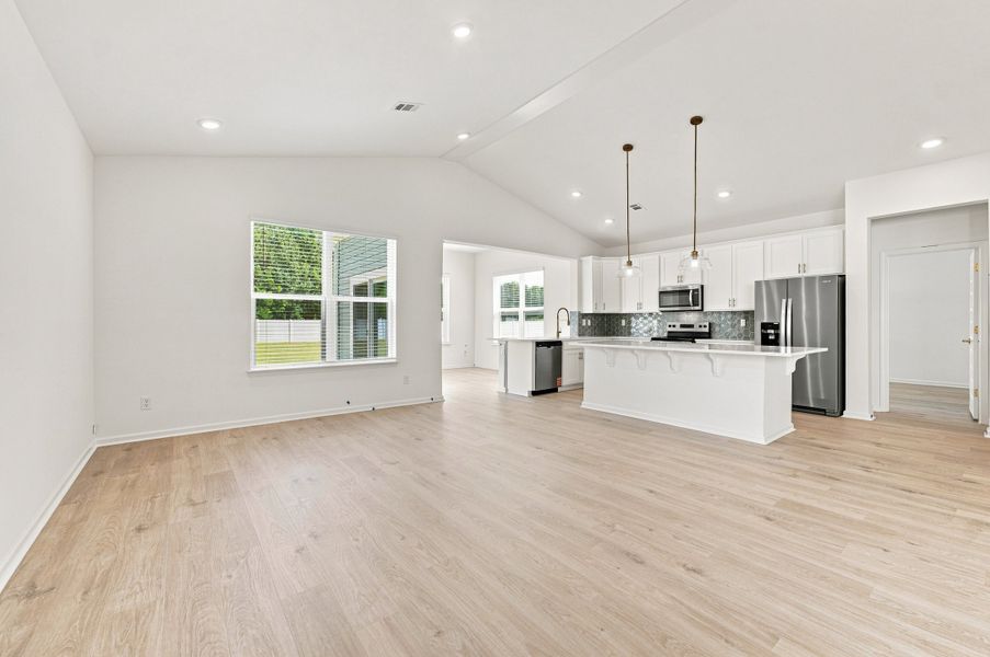 Spacious, unfurnished interior of a new home in Ambridge, Conway (Image 21).