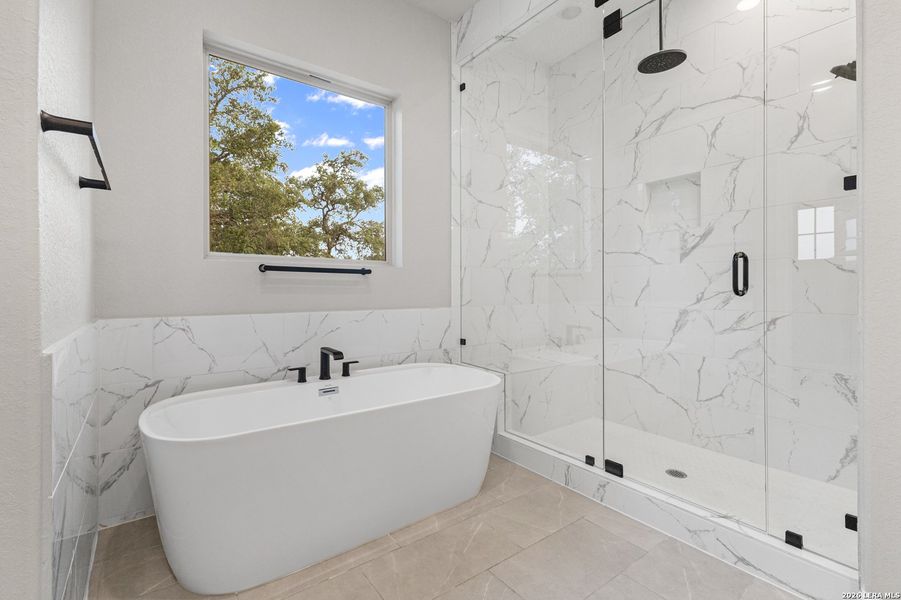 Furnished interior view inside a new home in Potranco Acres, Castroville (Image 7).