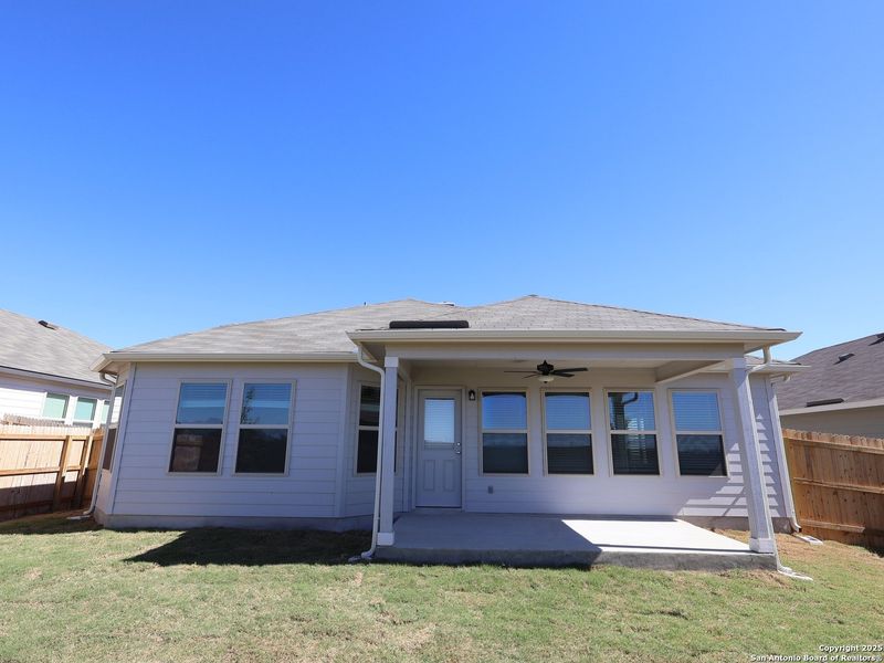 Exterior details and patio area of a home in Greenspoint Heights, Seguin (Image 4).