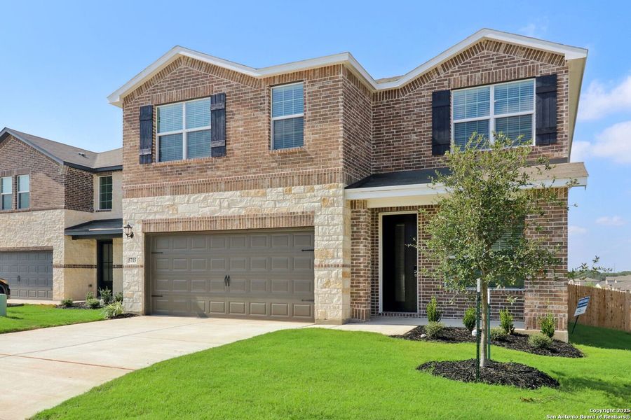Image 44 of a home in Thomas Pond. Image 44 of a home in Thomas Pond.