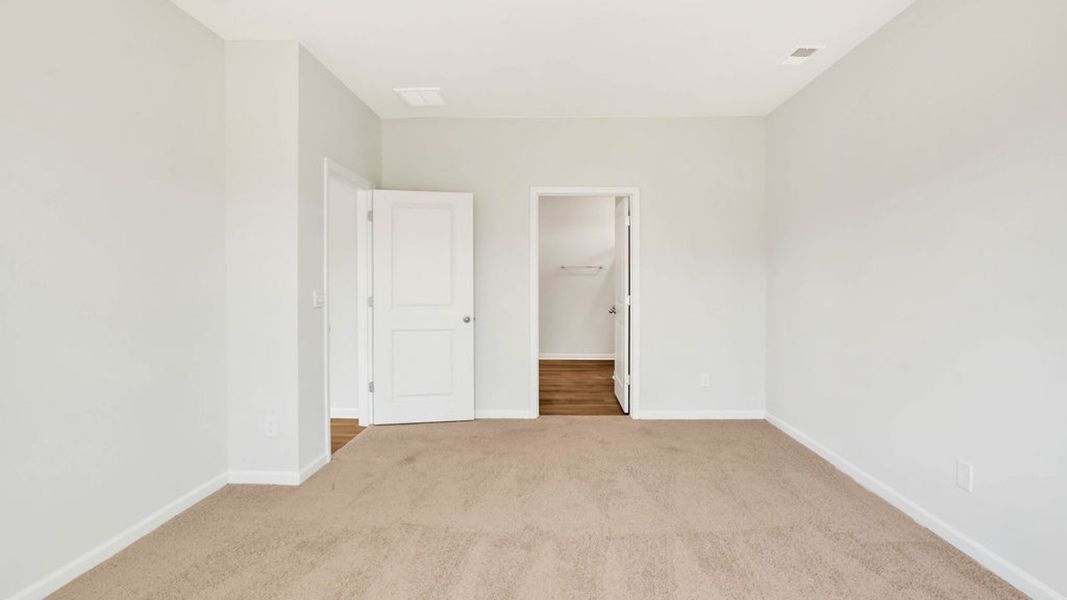 Spacious, unfurnished interior of a new home in Grayson Park, Leland (Image 30).
