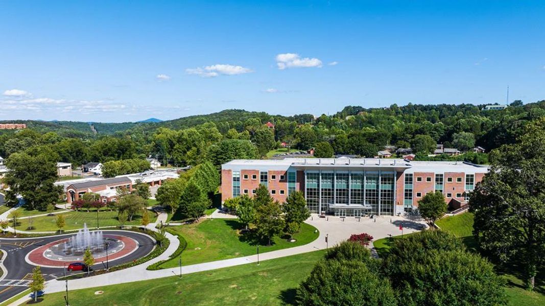 Image 45 of a home in Mountain Park. Image 45 of a home in Mountain Park.