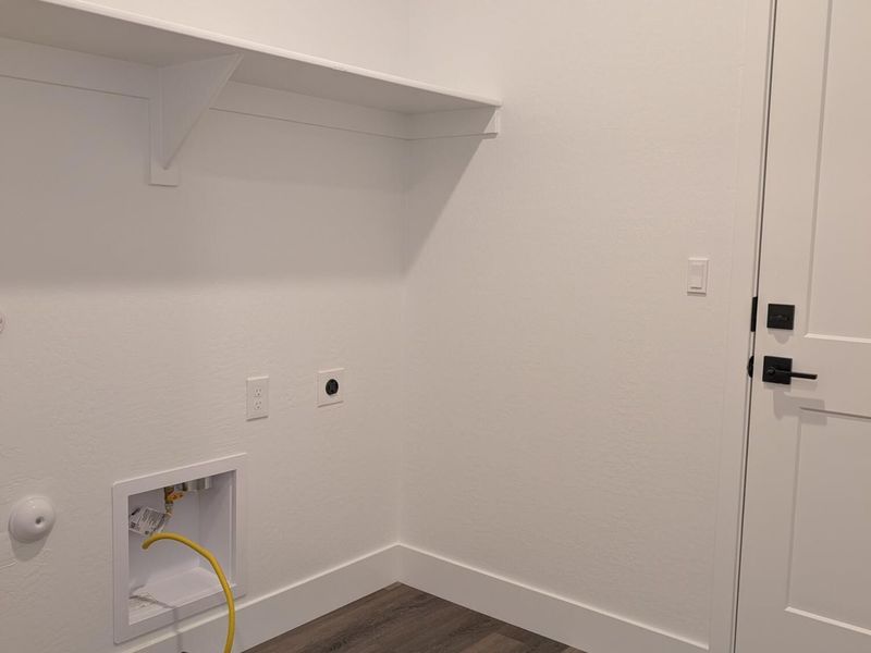 Spacious, unfurnished interior of a new home in South Ranch Western Collection, Prescott (Image 18).