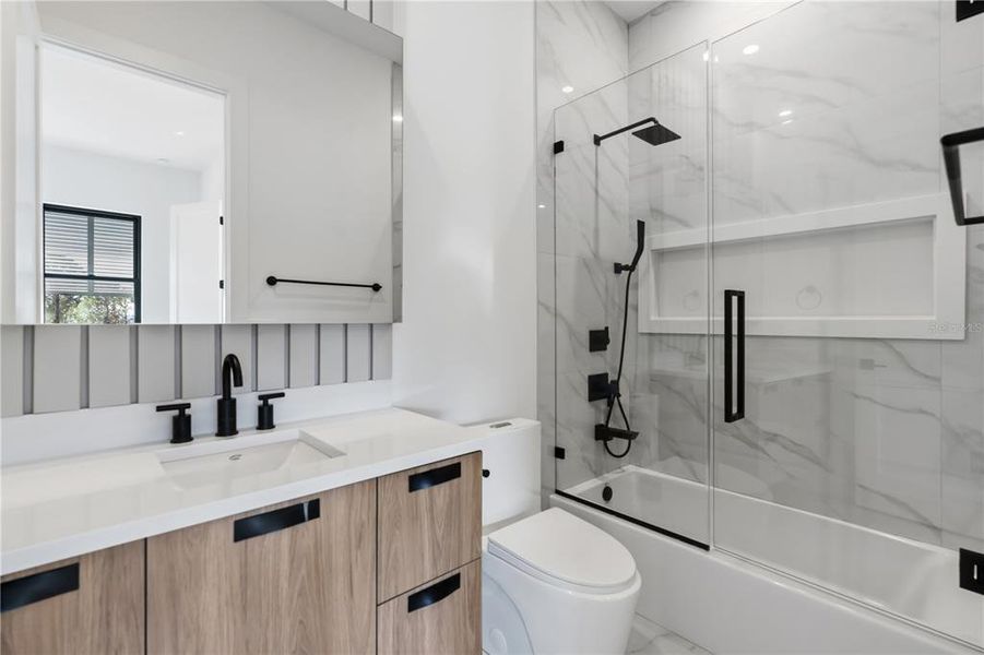 Furnished interior view inside a new home in , Montverde (Image 15).