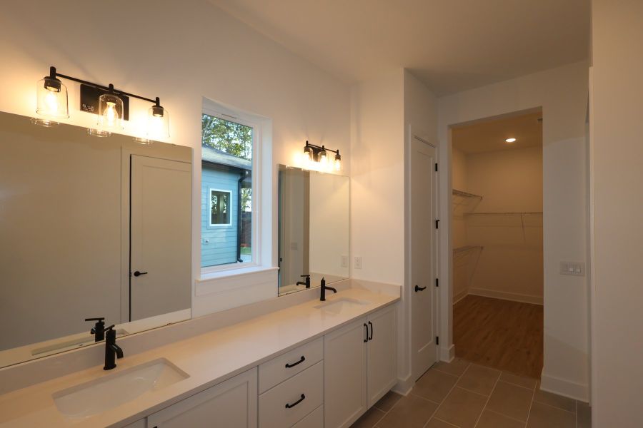 Owner's Bath