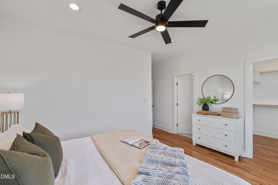 53-813 N Roxboro_6879 53-813 N Roxboro_6879