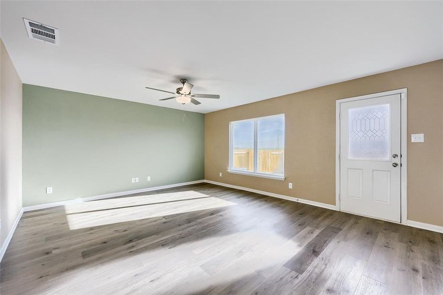 Spacious, unfurnished interior of a new home in Patriot Estates, Venus (Image 29).
