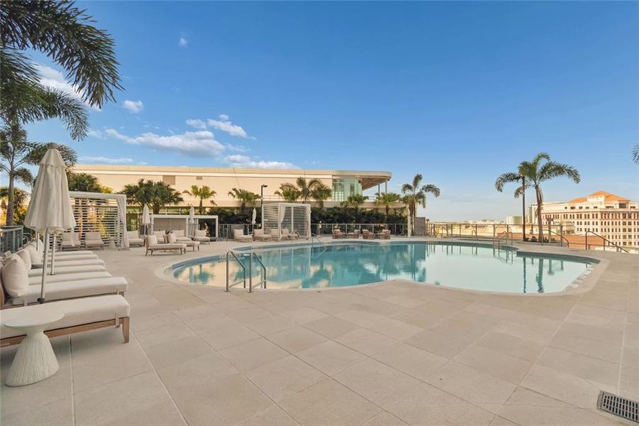 Community amenities in , St. Petersburg (Image 73).