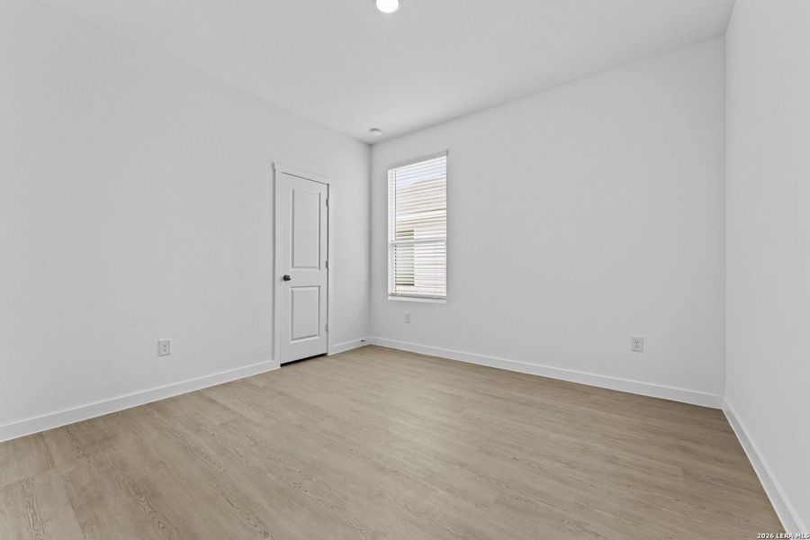 Spacious, unfurnished interior of a new home in Legacy Point, Von Ormy (Image 13).