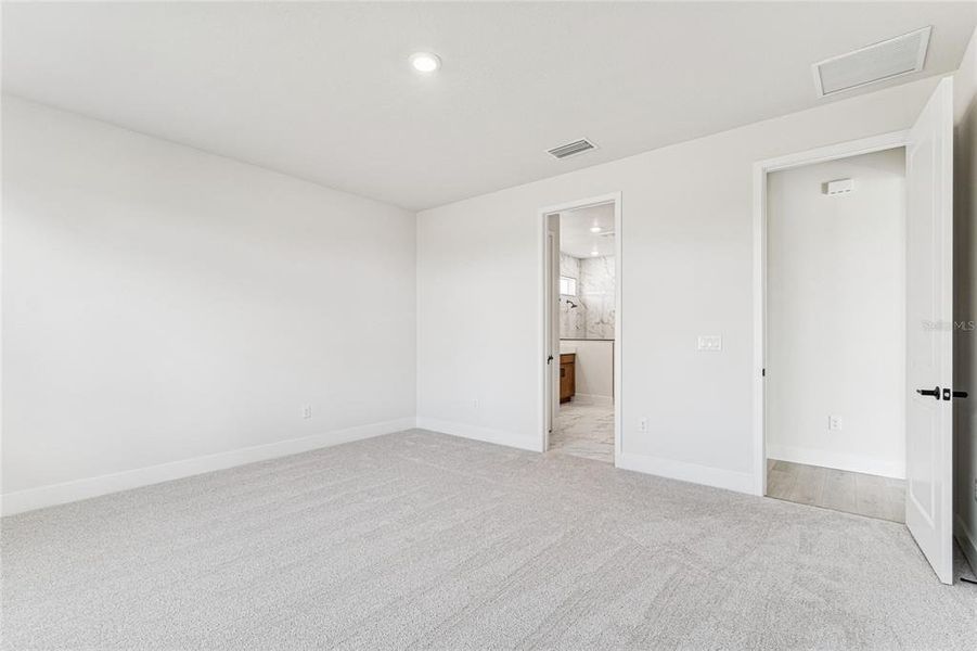 Spacious, unfurnished interior of a new home in North River Ranch - Cottage Series, Parrish (Image 37).