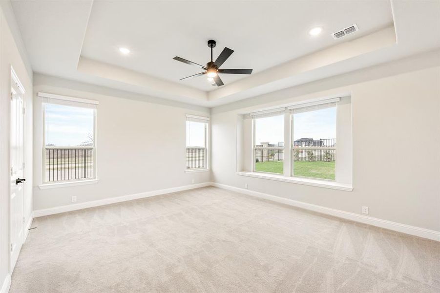 Spacious, unfurnished interior of a new home in Villages of Walnut Grove, Midlothian (Image 35).