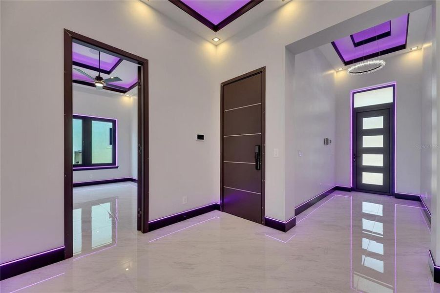 Spacious, unfurnished interior of a new home in , Apollo Beach (Image 41).