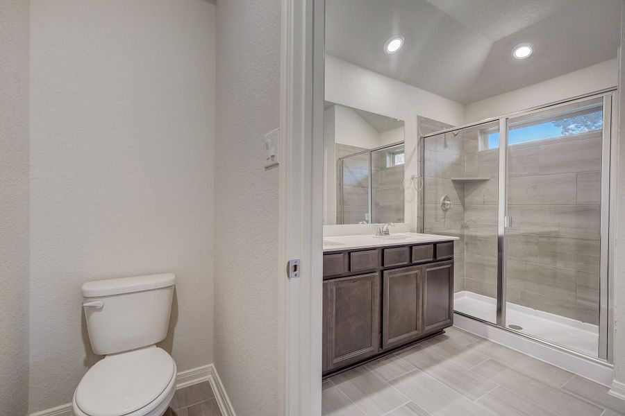 Primary suite bathroom in the Oleander floorplan at a Meritage Homes community.