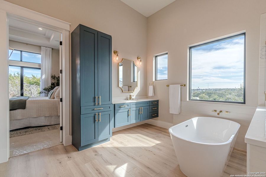 Furnished interior view inside a new home in , New Braunfels (Image 36). Furnished interior view inside a new home in , New Braunfels (Image 36).