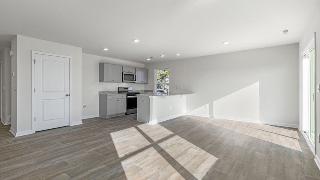 Spacious, unfurnished interior of a new home in The Townes at Honeycutt Oaks, Angier (Image 10).